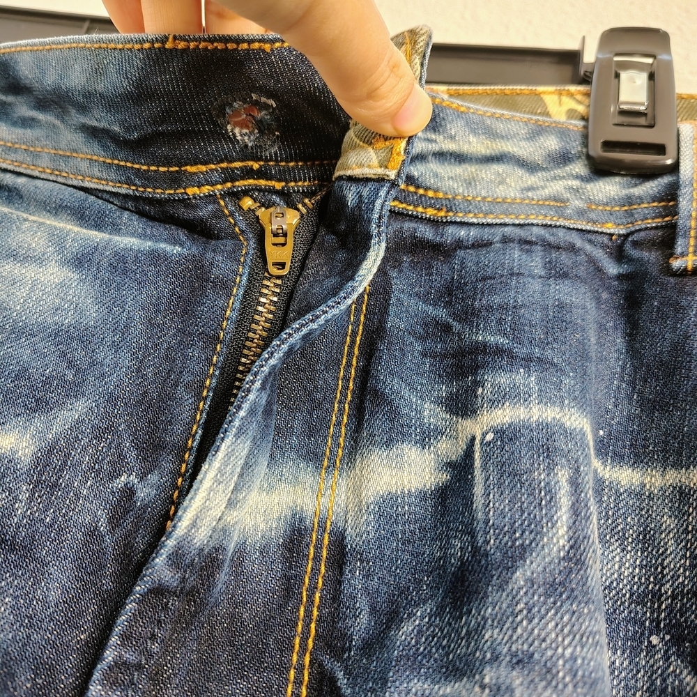 AKOO Empire Men’s Denim Shorts Size 44 – Distressed Acid Wash – Missing Button - Picture 3 of 16